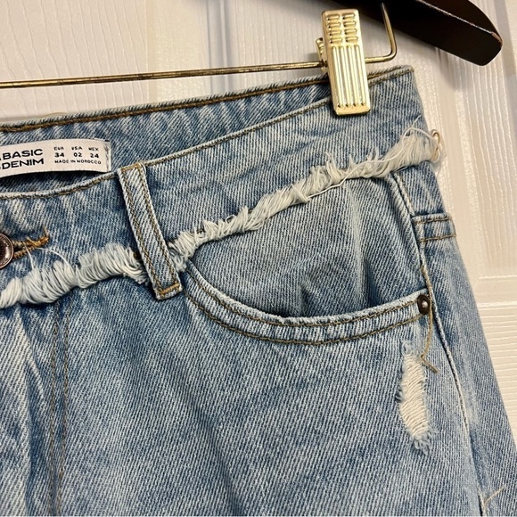 ZARA premium Destroyed Frayed Asymmetrical Flare Jeans size 2 women’s 100 cotton - Picture 4 of 13